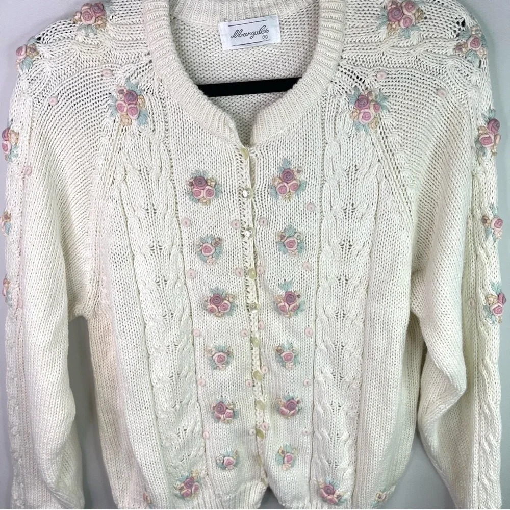 Vintage Margules Cottagecore Cream Cardigan with Floral Accents Size Large - Picture 3 of 10